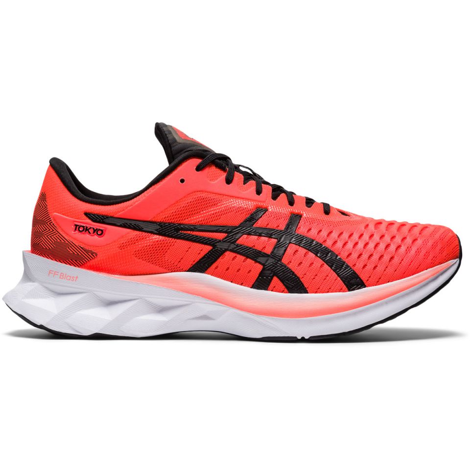 Asics Novablast TOKYO Heren (foto 1)