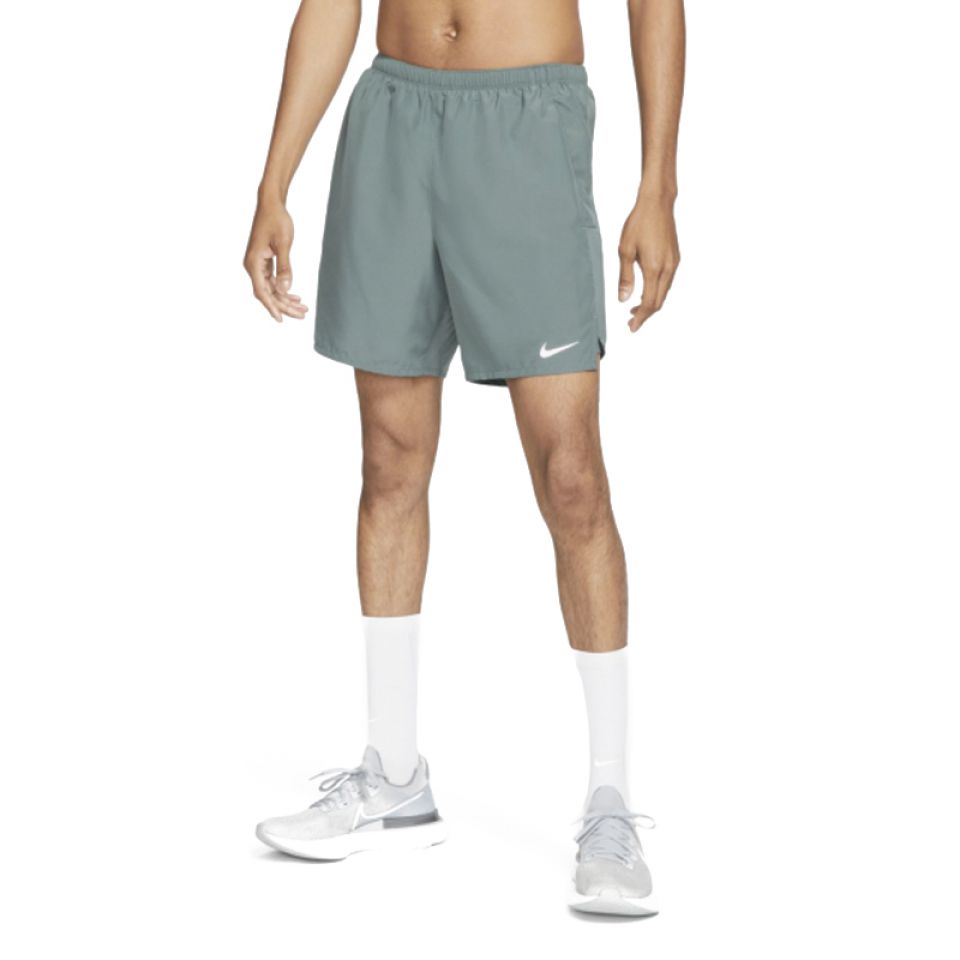 Nike short 2-in 1 Challenger 7-inch Heren (foto 1)