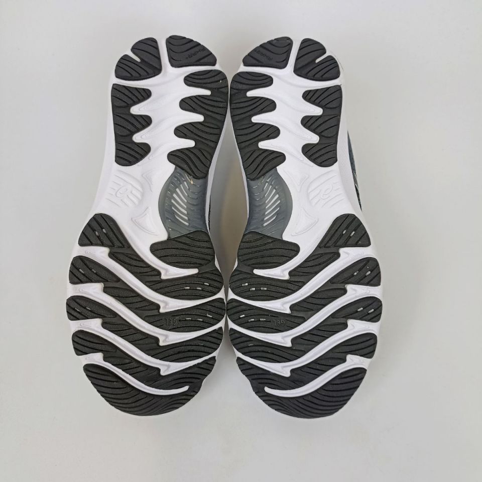 mt. 39.5 -  tweede kans hardloopschoenen (foto 2)