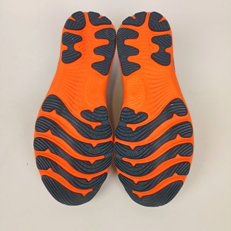mt. 45- tweede kans hardloopschoenen (foto 2)
