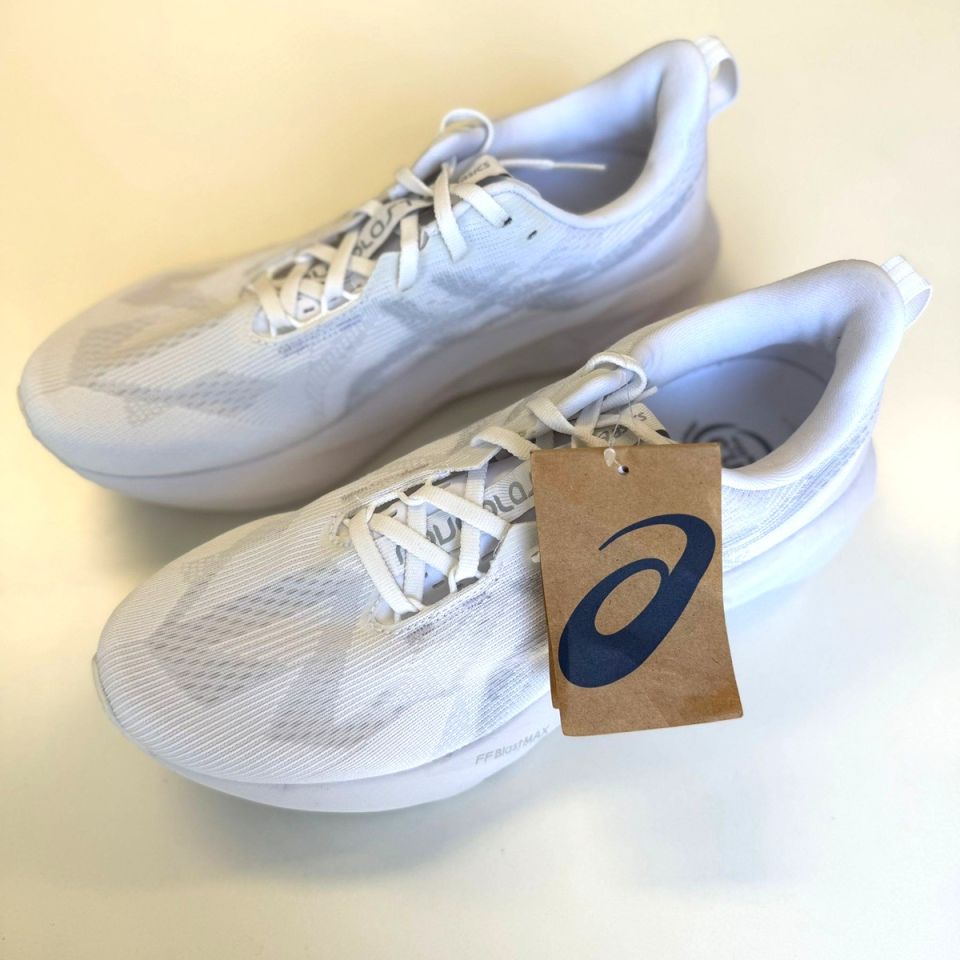 2e kans hardloopschoenen (43,5 EU / 9.5 US) (foto 2)