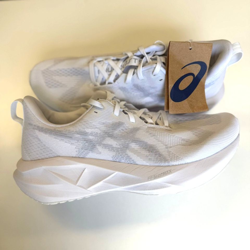 Asics Novablast 5 Heren (foto 4)