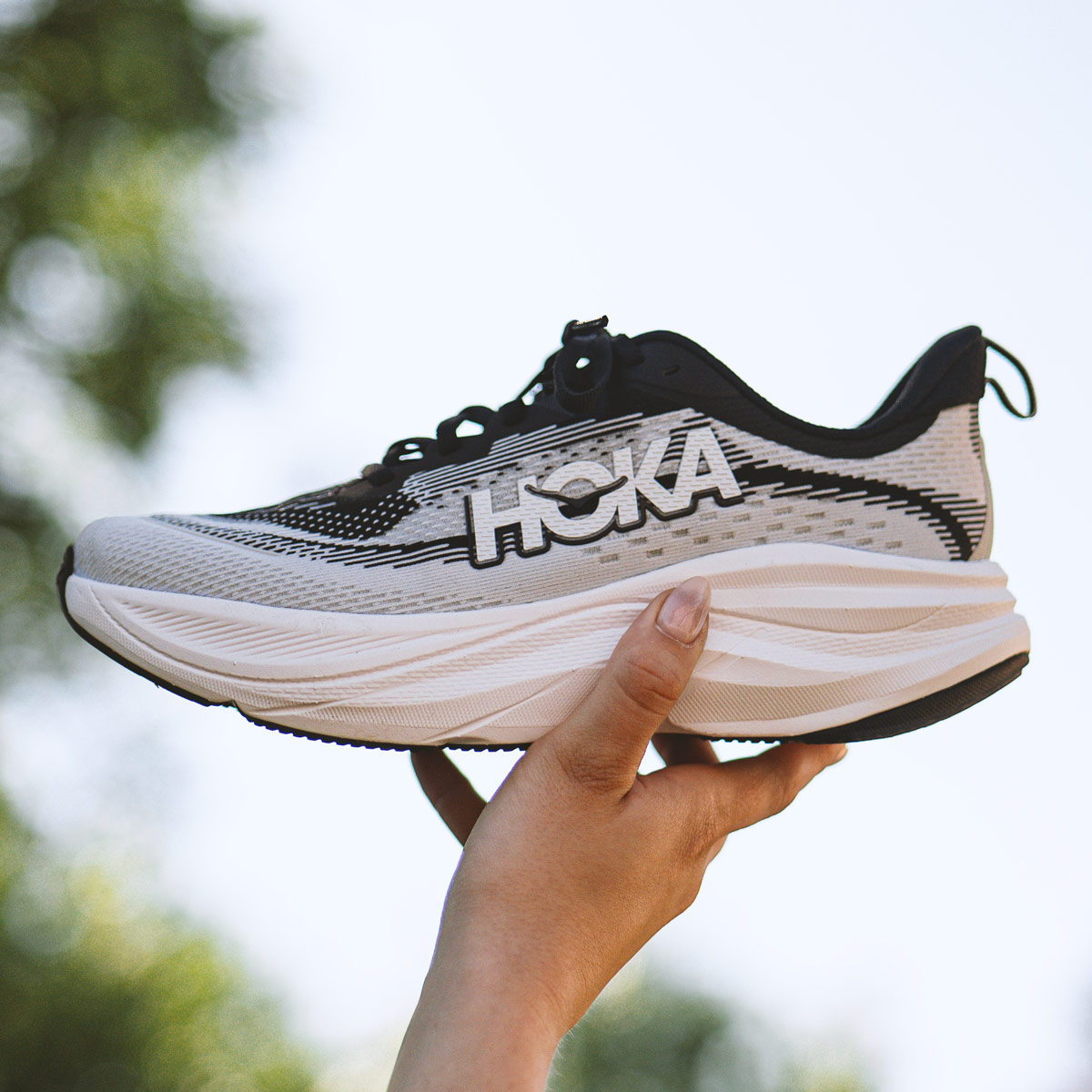 Hoka Skyflow kopen – Dames Grijs
