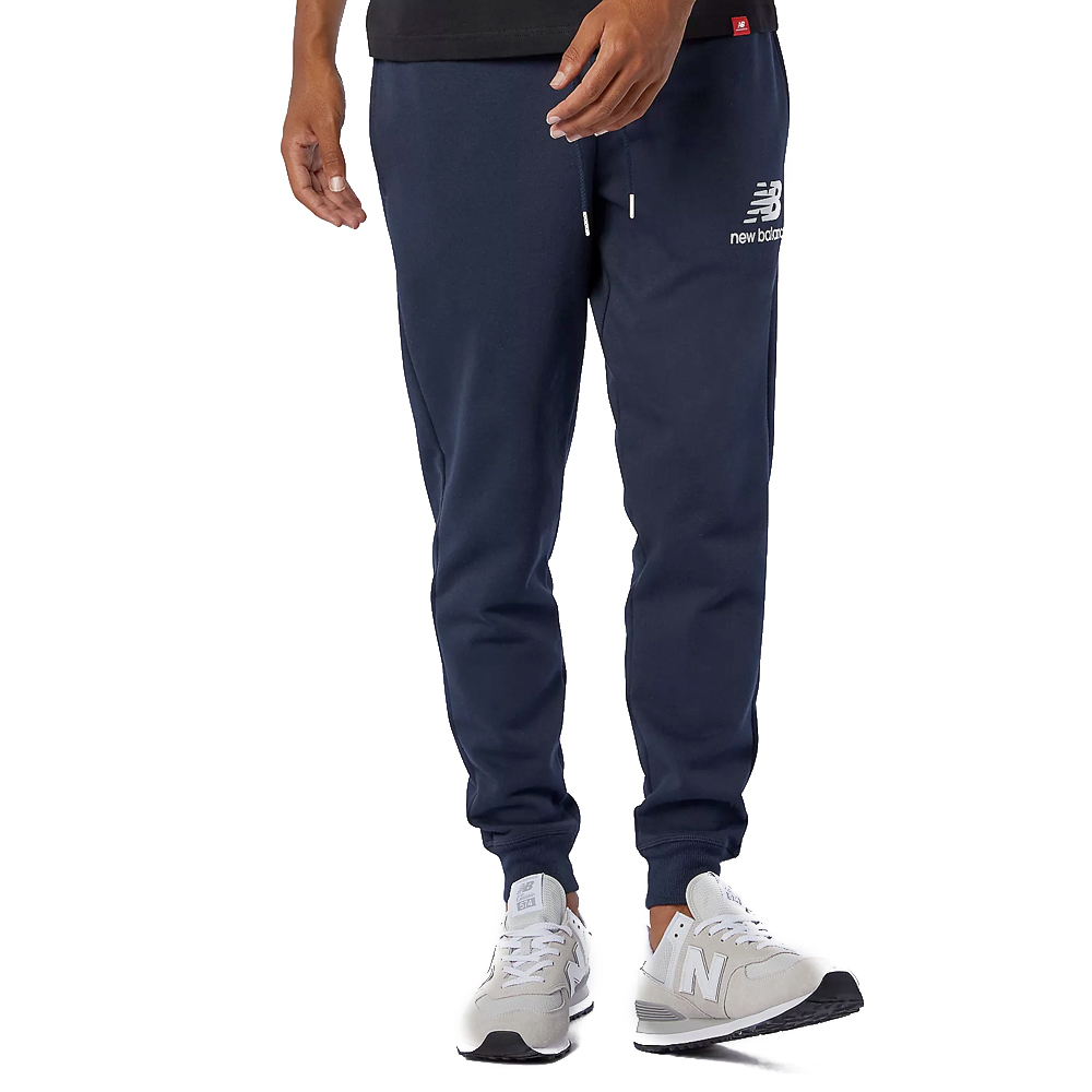 New Balance pant jogging Essentials Stacked Logo Heren (foto 1)